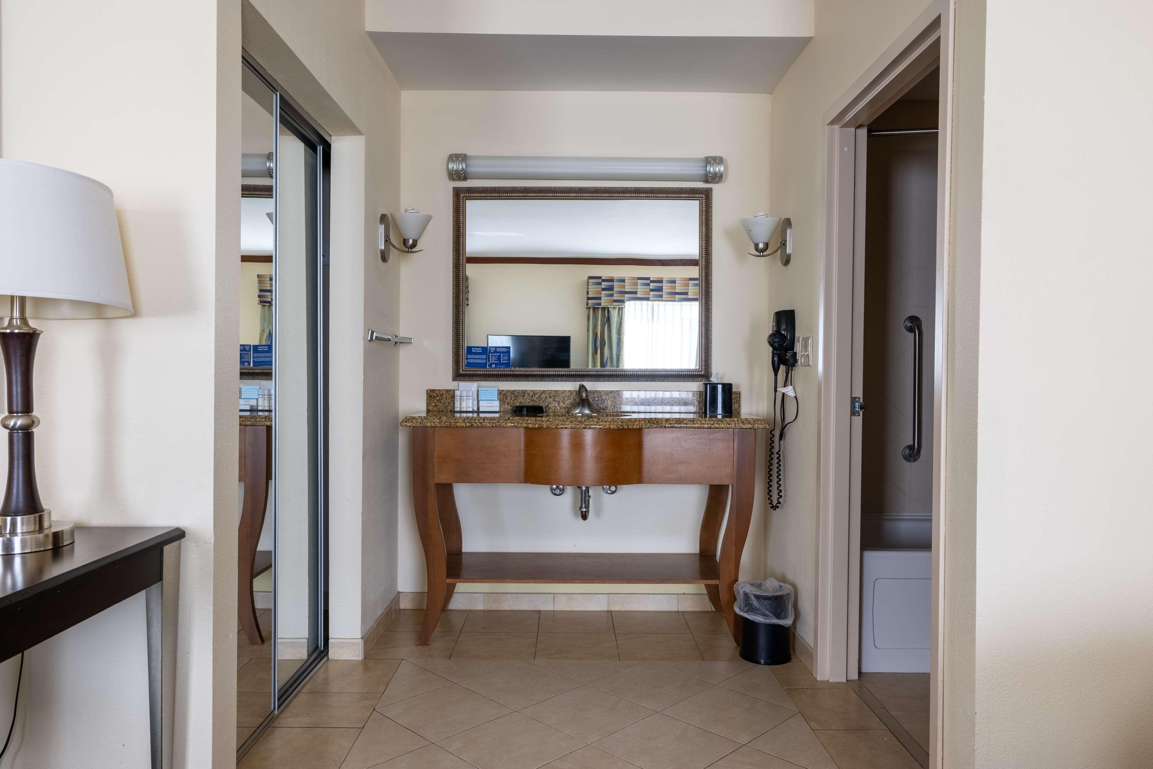 Hampton Inn Alice Екстериор снимка