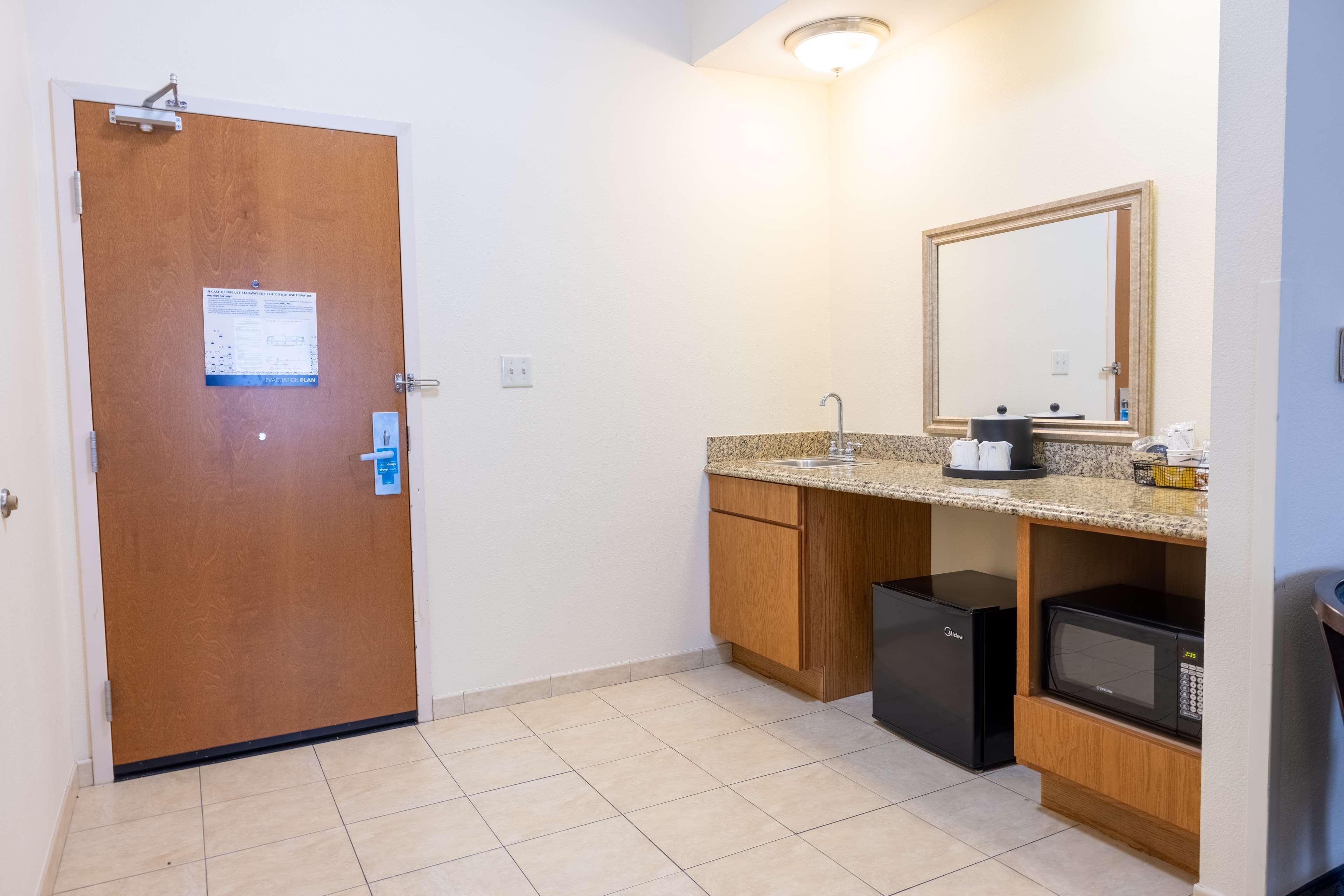 Hampton Inn Alice Екстериор снимка