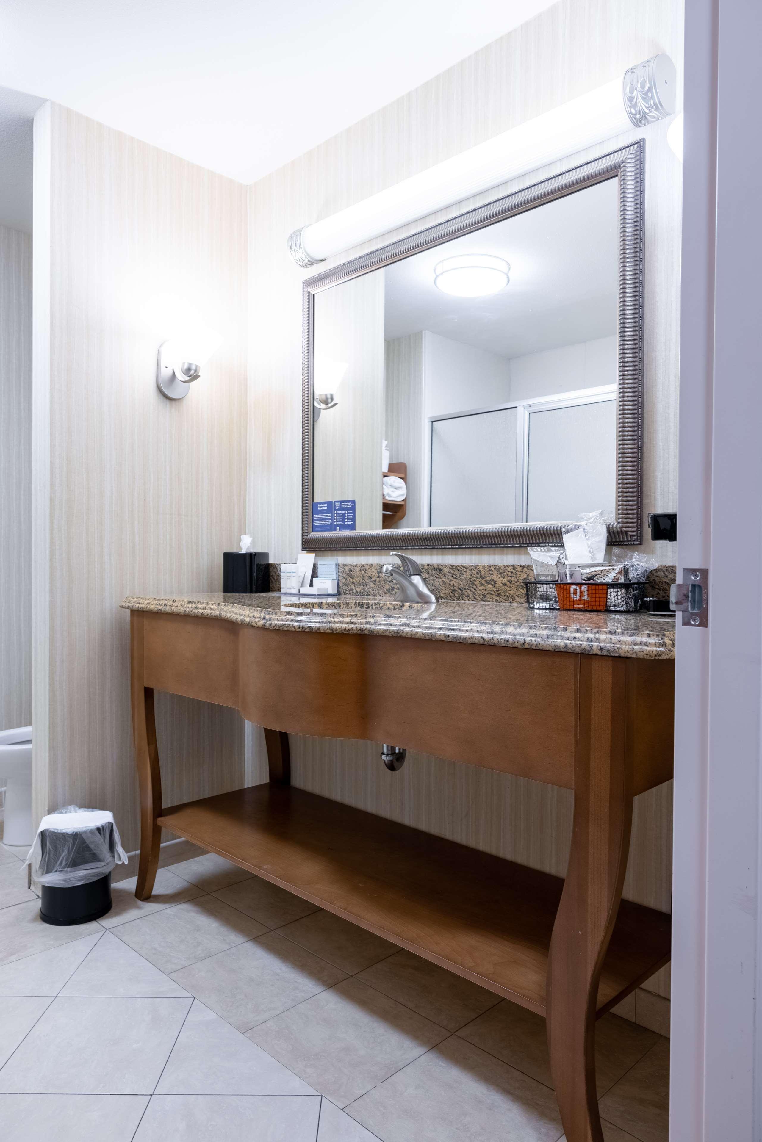 Hampton Inn Alice Екстериор снимка