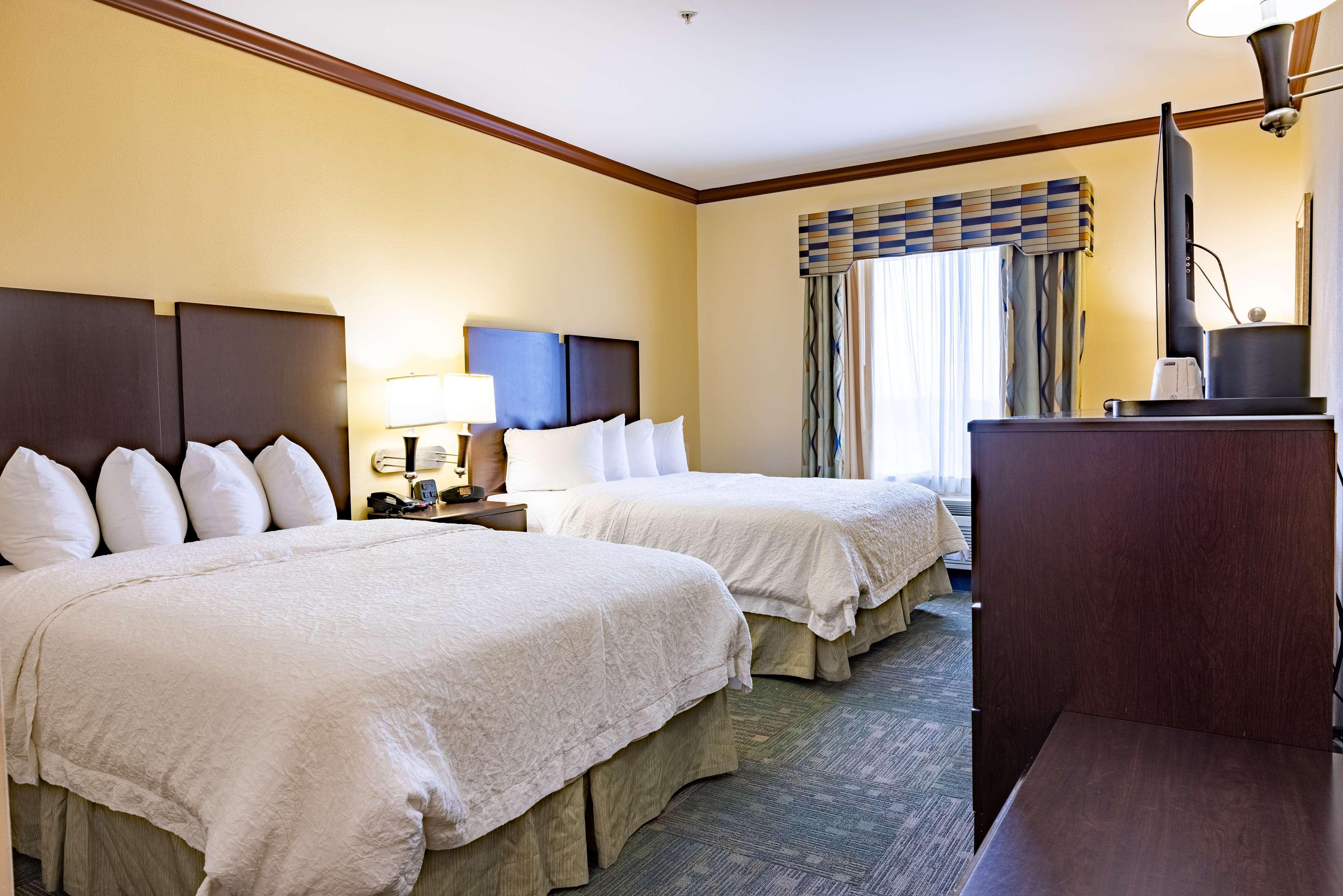 Hampton Inn Alice Екстериор снимка
