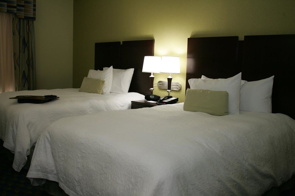 Hampton Inn Alice Стая снимка